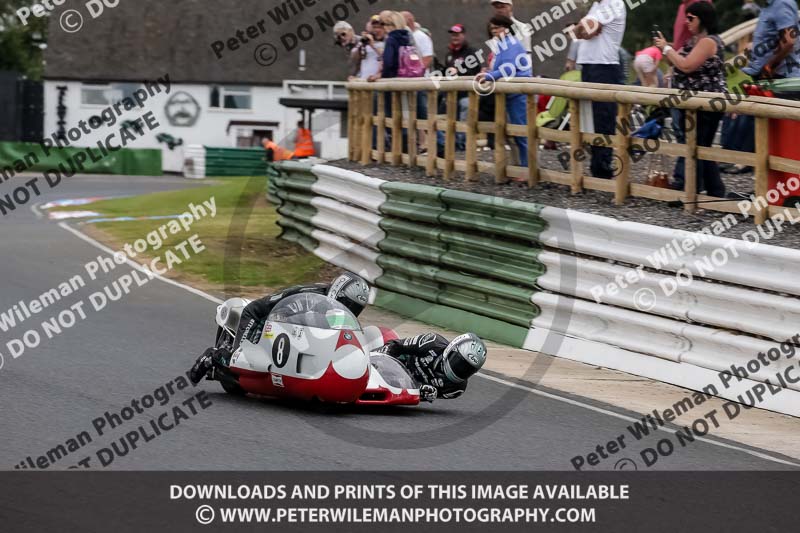 Vintage motorcycle club;eventdigitalimages;mallory park;mallory park trackday photographs;no limits trackdays;peter wileman photography;trackday digital images;trackday photos;vmcc festival 1000 bikes photographs